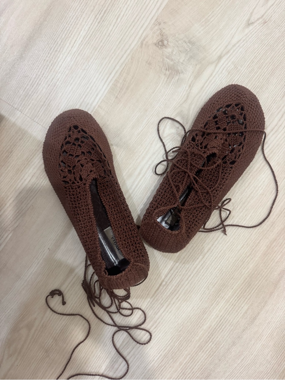 Hvoya Lace-Up Crochet Women’s Ballet Flats